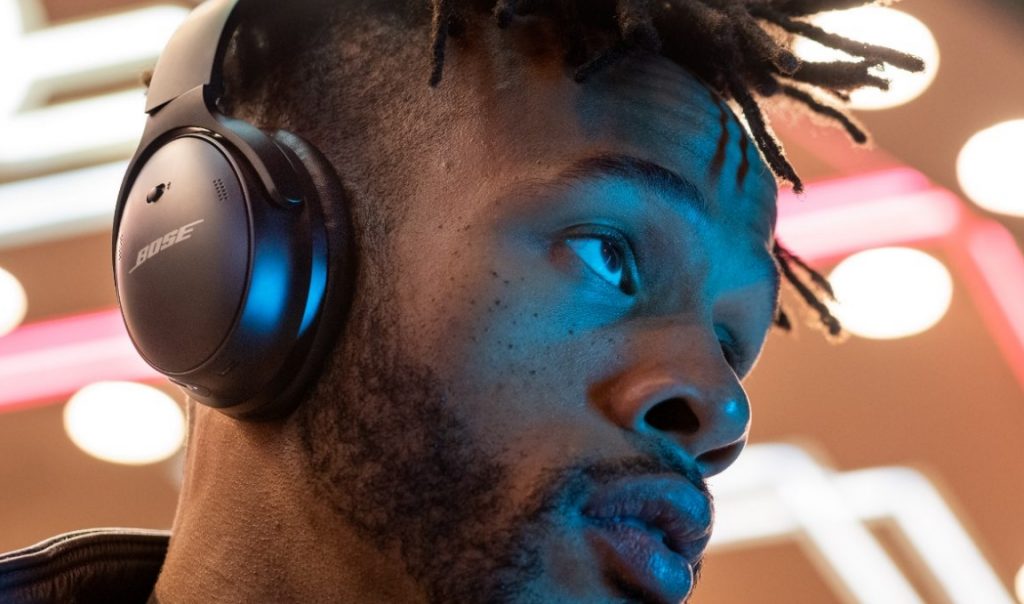5 Headset Bluetooth Terbaik Mei 2025