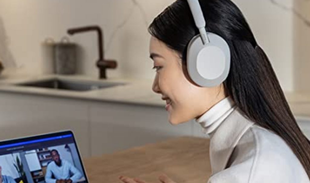 5 Headset Bluetooth Terbaik Mei 2025
