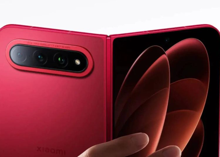 Xiaomi 18 Fold Terjual 36.000 Unit di Hari Pertama, Naik 310 Persen