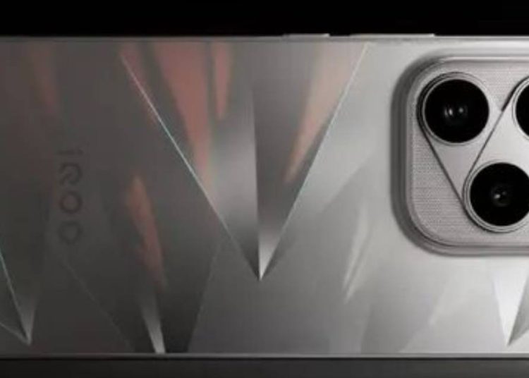 vivo iQOO 16, Bocoran Spesifikasi dan Harga Terbaru 2026